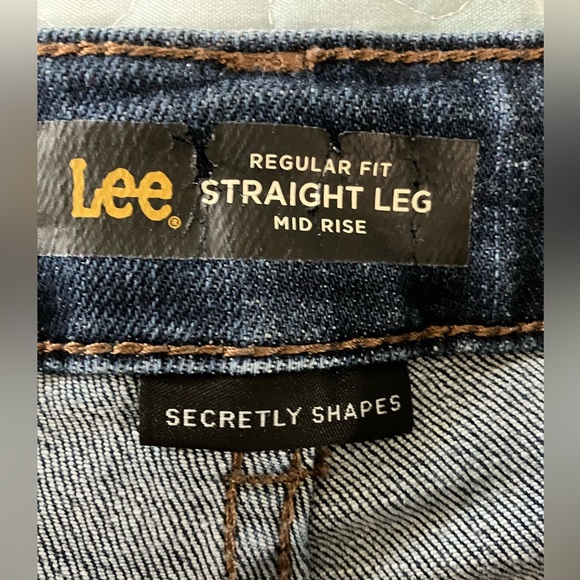 Woman size 16 medium regular fit LEE stretch jeans - Picture 3 of 12